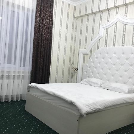 Emir Plaza Hotel Turkistan Esterno foto